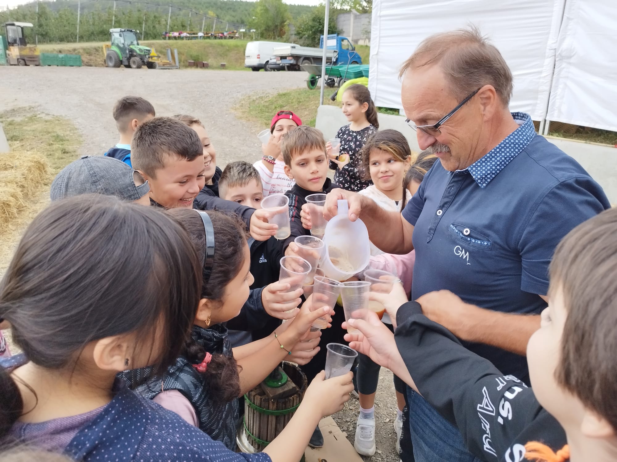 6e97b768-b974-4b46-849a-747da1000dd9